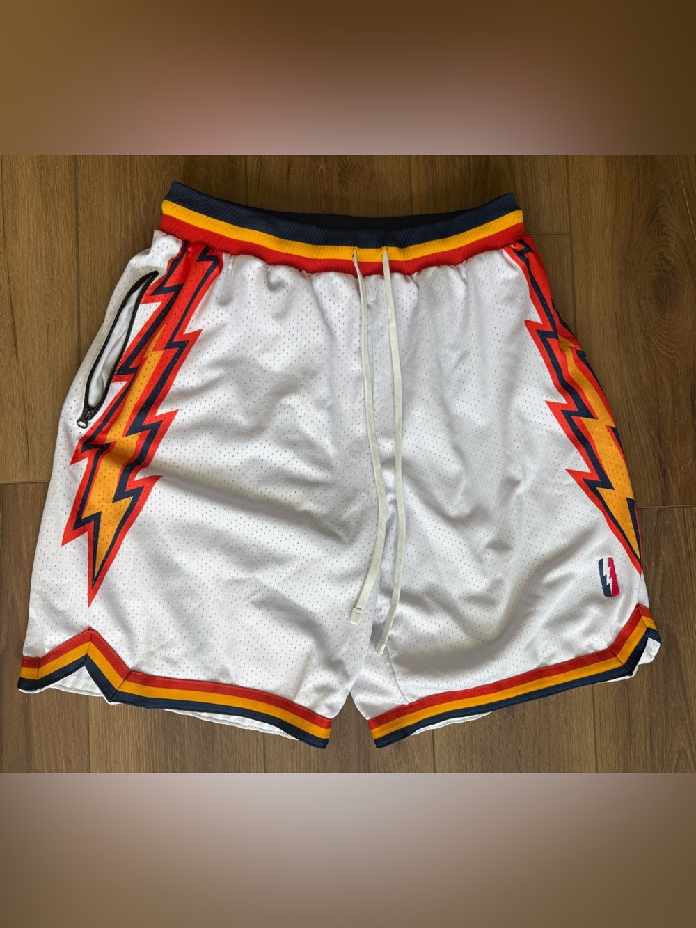 Collect+Select Shorts Mens XL White Golden State Lightning Warriors
